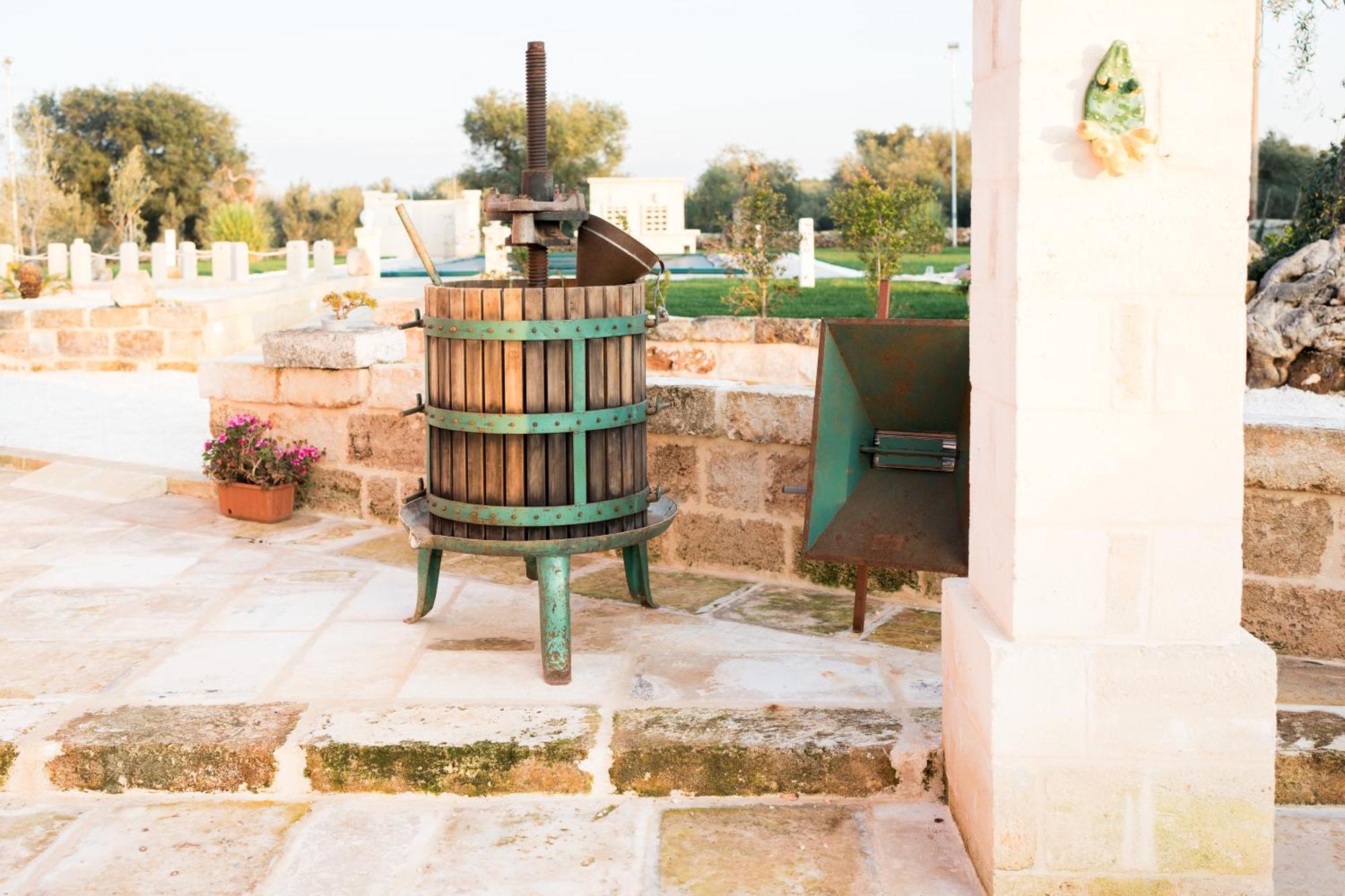 Parco Del Vecchio Villa Savelletri Екстериор снимка